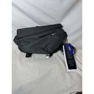 NIID Radiant R1 Urban Sling Bag Gray 6L Magnetic Expandable NWT